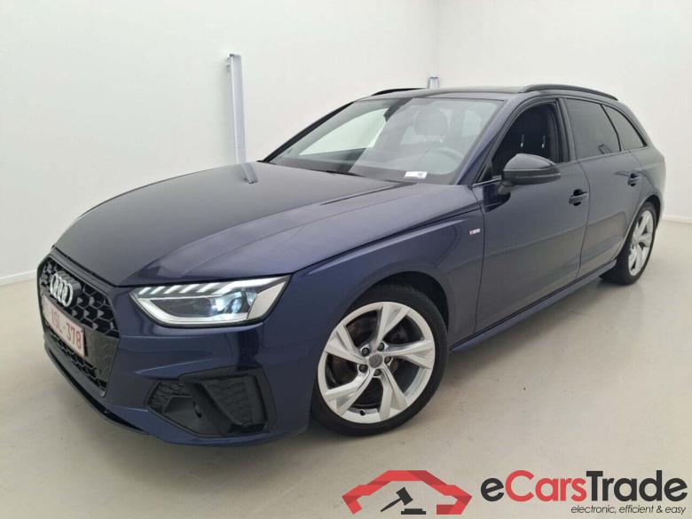 AUDI A4 AVANT 30 TDI S-LINE S-TRONIC #1
