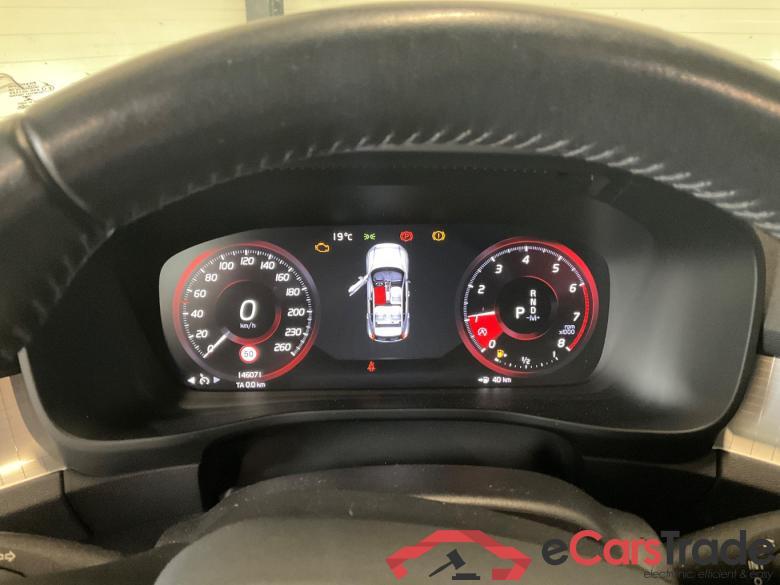VOLVO XC40 1.5 T3 Momentum Pro #6