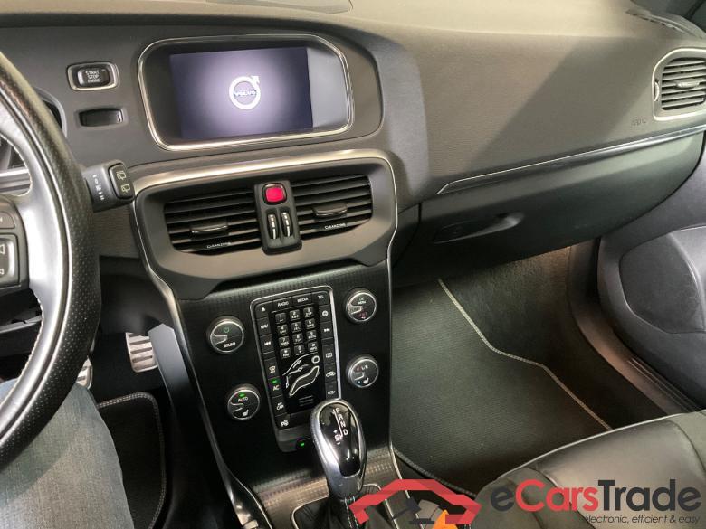 VOLVO V40 1.5 T3 Polar+ Sport #5