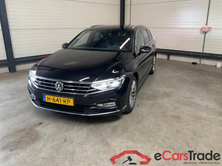 VOLKSWAGEN PASSAT VARIANT 1.5 TSI Eleg.Bns R #1
