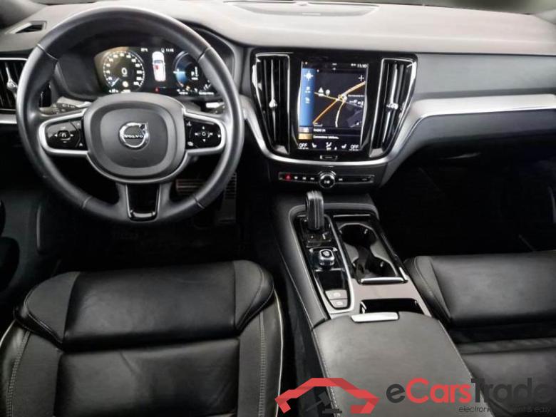 Volvo 71 VOLVO V60 / 2019 / 5P / STATION WAGON T6 PLUG-IN AWD AUTOM.RECH.R-DESIGN #3