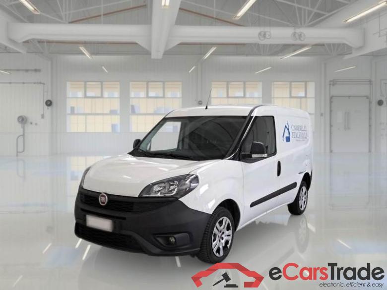 Fiat 48 FIAT DOBLÒ CARGO / 2014 / 4P / VETT. FURGONATA CH1 LOUNGE 1.3 MJET 95CV E6D SeS #1