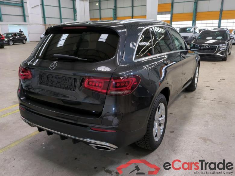 Mercedes GLC ´15 GLC -Klasse GLC 300 e 4Matic (253.953)AMG 2.0 AMG Line 235KW AT9 E6d #2