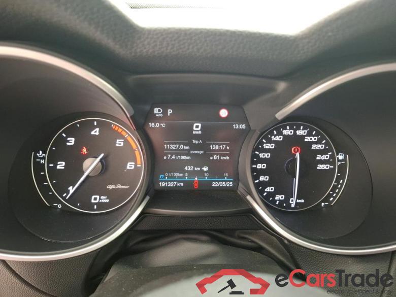 AlfaRomeo 2.2 Diesel 190ch AT8 Sprint ALFA ROMEO Stelvio / 2017 / 5P / SUV 2.2 Diesel 190ch AT8 Sprint #6