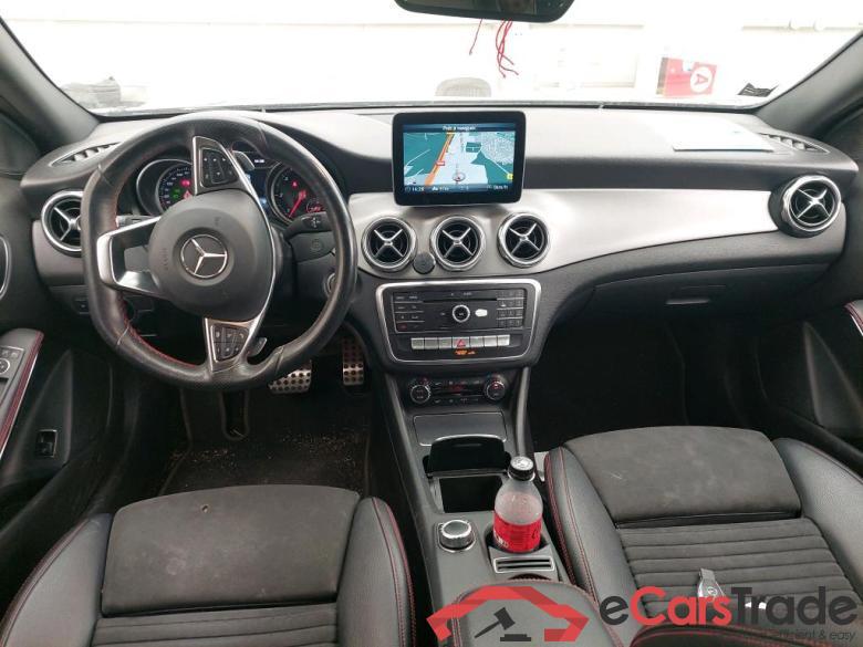 Mercedes GLA 200 d Fascination BVA7 MERCEDES-BENZ Classe GLA 5p SUV GLA 200 d Fascination BVA7 #5