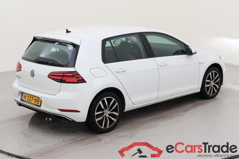 VOLKSWAGEN e-Golf  #6