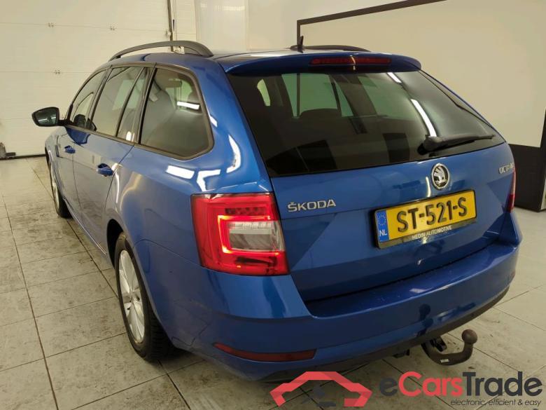 SKODA OCTAVIA COMBI 1.0 TSI Grt Amb. Bns #4
