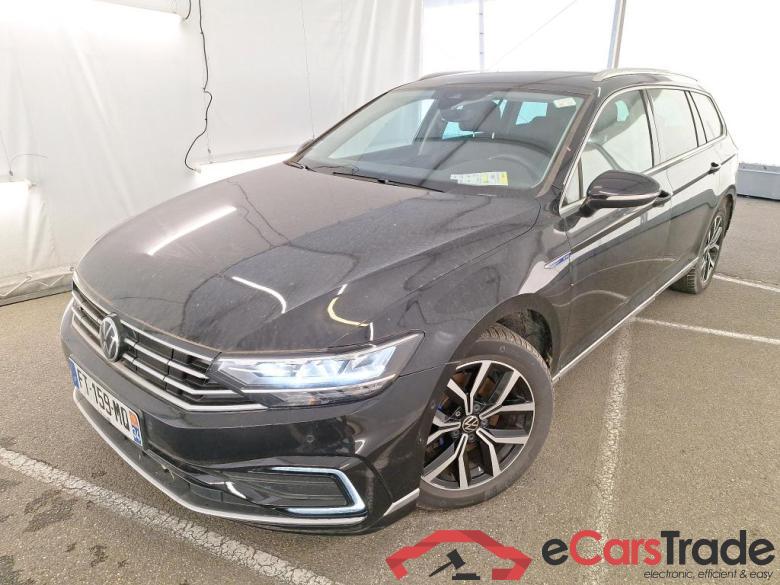 Volkswagen 1.4 TSI DSG HYBRIDE RECHARGEABLE GTE Passat Break GTE Business 1.4 TSI 220CV BVA6 E6d #1