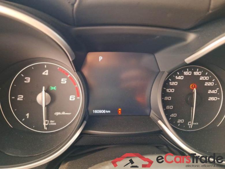AlfaRomeo 75 ALFA ROMEO STELVIO / 2017 / 5P / SUV 2.2 TURBO DIESEL 190CV TI AT8 Q4 #4