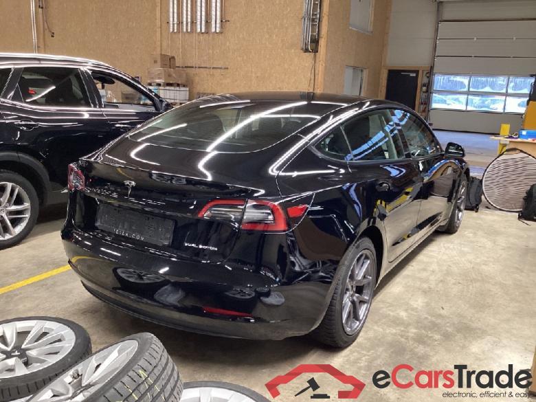 Tesla Model 3 ´18 BEV TESLA Model 3 Langstreckenbatt. Allradantrieb Dual Motor 4d 366kW #2