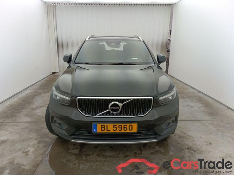 VOLVO XC40 1.5 T2 129 Momentum Pro Geartronic 5d #1