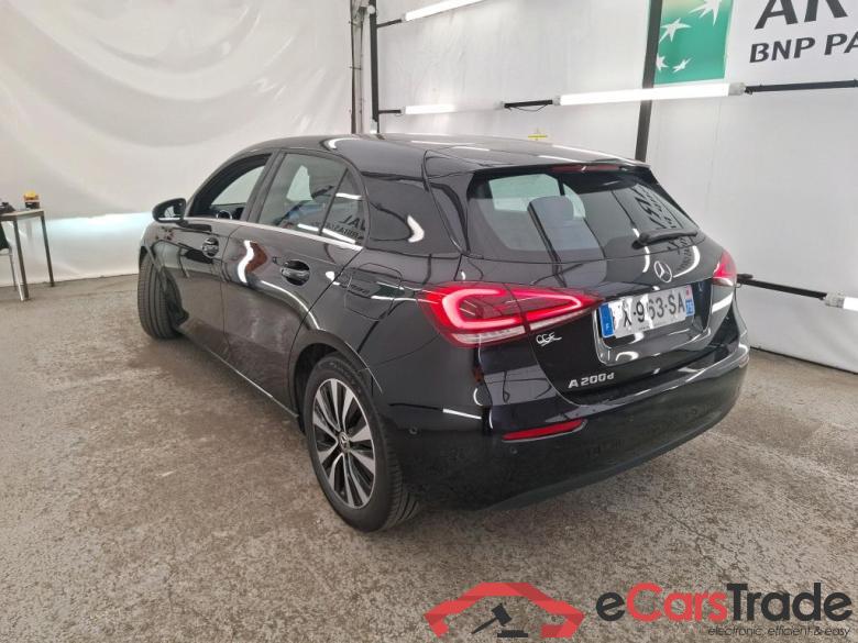 Mercedes A 200 d Business Line 8G-DCT MERCEDES-BENZ Classe A Compact / 2018 / 5P / Berline A 200 d Business Line 8G-DCT #2