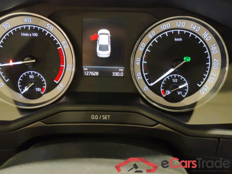 SKODA SUPERB - 2019 1.5 TSI ACT Style DSG #6