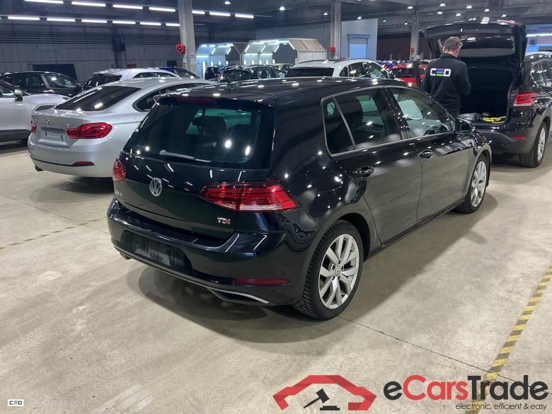 VOLKSWAGEN GOLF VII DIESEL - 2017 1.6 CR TDi BMT Comfortline Pack Launche Travel #4