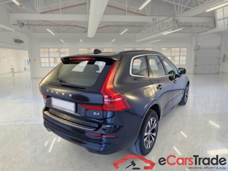 Volvo 14 VOLVO XC60 / 2021 / 5P / SUV B4 D AUTOMATICO MOMENTUM PRO #2