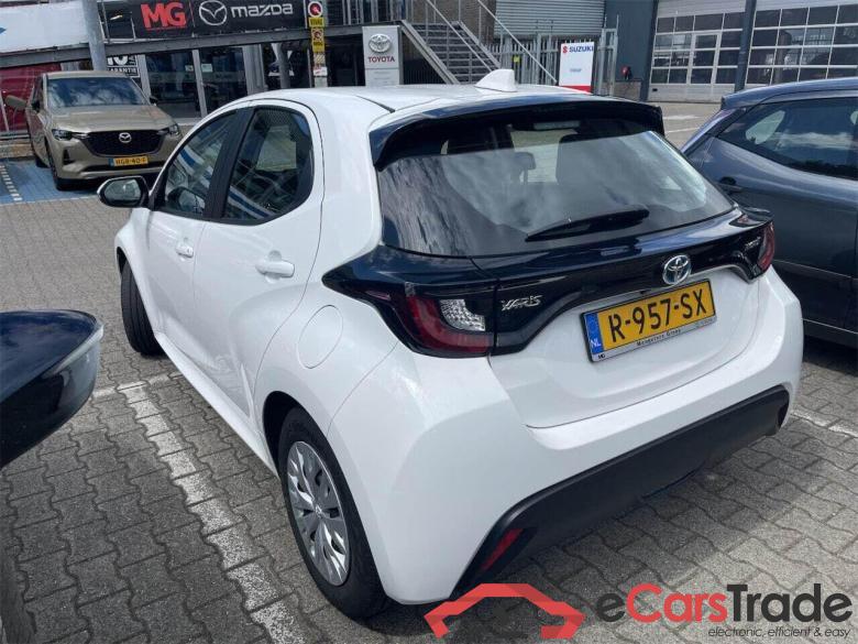TOYOTA YARIS 1.5 Hybrid Active #3