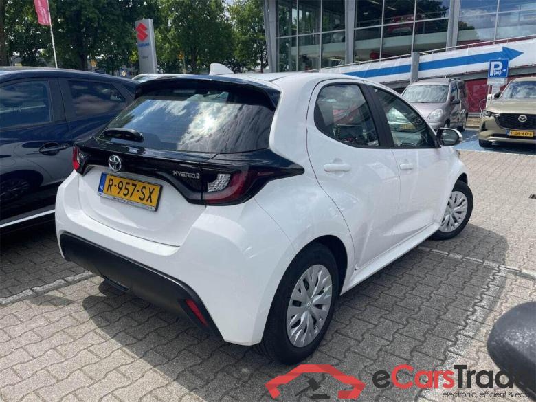 TOYOTA YARIS 1.5 Hybrid Active #4
