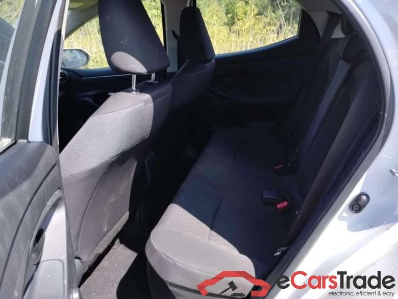 TOYOTA YARIS 1.5 Hybrid Active #5