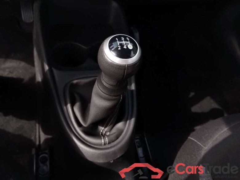 TOYOTA Aygo X 1.0 VVT-i MT Play #5