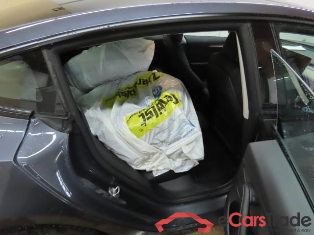 Tesla Model 3 ´18 BEV TESLA Model 3 Langstreckenbatt. Allradantrieb Dual Motor 4d 366kW