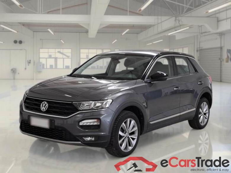 Volkswagen 21 VOLKSWAGEN T-ROC / 2017 / 5P / SUV 2.0 TDI SCR STYLE BMT #1