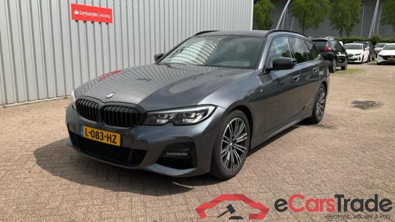 BMW 3-SERIE TOURING 318i corporate executive 115kW aut #1