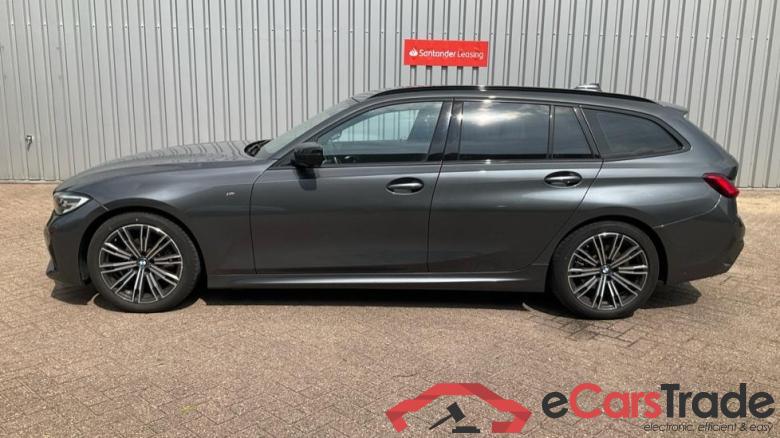 BMW 3-SERIE TOURING 318i corporate executive 115kW aut #2