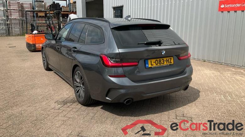 BMW 3-SERIE TOURING 318i corporate executive 115kW aut #3