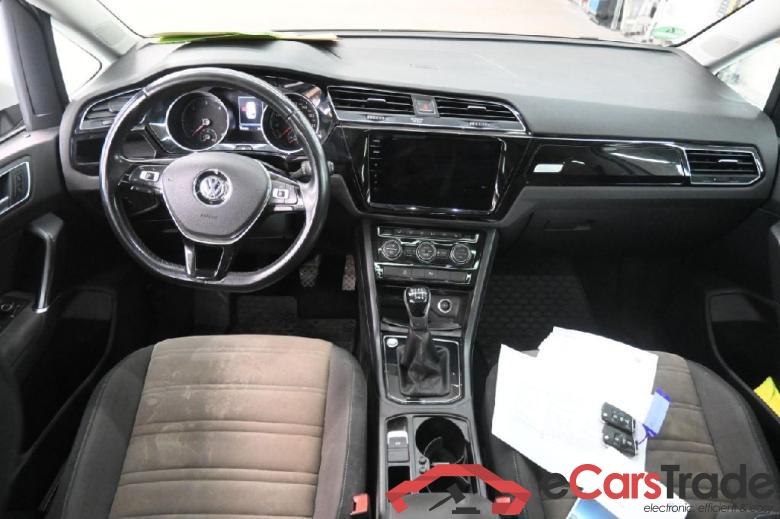 Volkswagen Touran ´15 Touran Highline BMT/Start-Stopp 2.0 TDI 110KW MT6 E6dT #3