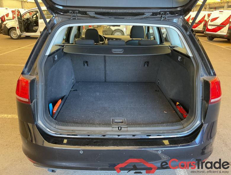 VOLKSWAGEN Golf Variant VII Golf Variant Trendline 1.6 TDI BlueMotion Technology 81 kW (110 ch) 5 vitesses manuel #4