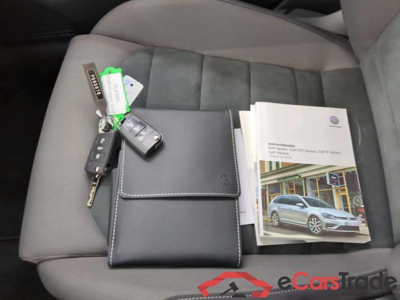 Volkswagen Golf Variant  '17 Volkswagen Golf Variant 1.5 TSI BM 96kW Comfortline Business 5d #4