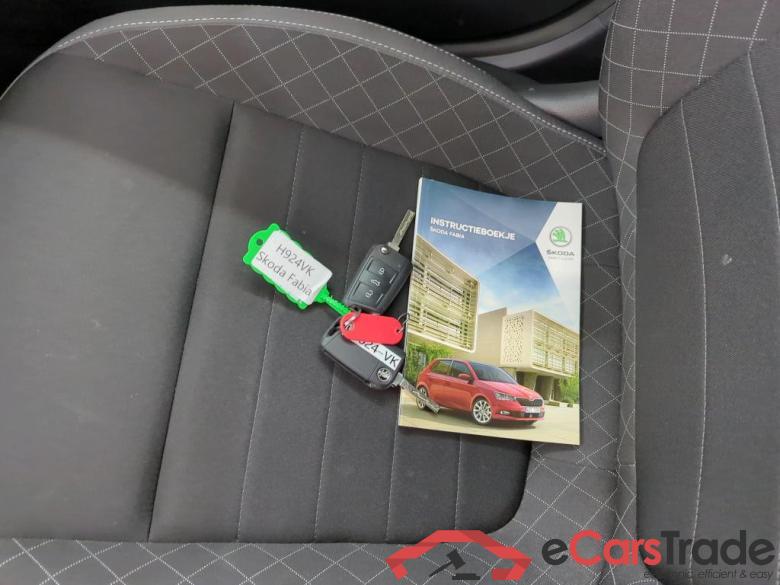 Skoda Fabia Combi FL'18 ŠKODA FABIA COMBI 1.0 TSI 70kW Ambition 5d #4