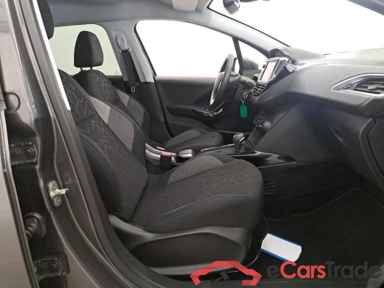 Peugeot 2008 16-19 Peugeot 2008 Signature 1.2 Puretech 130 EAT6 5d #3