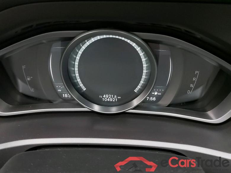 VOLVO - VOL V40 D2 120PK Geartronic R-Design Pack Professional & Winter & Comfort Climate #5