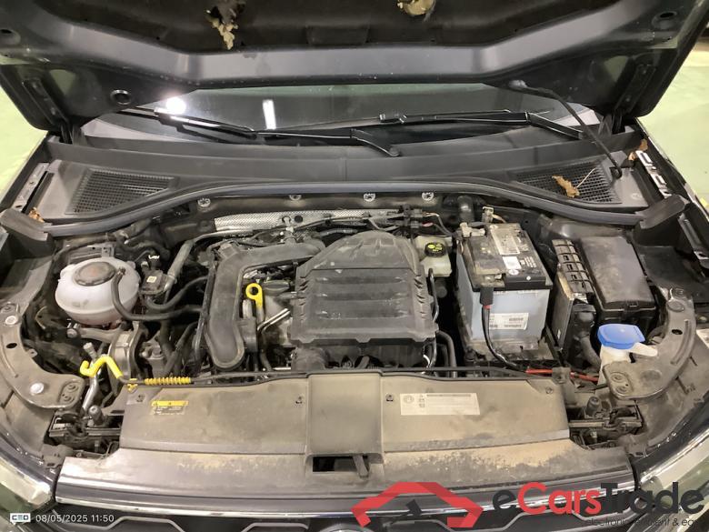 VOLKSWAGEN T-ROC 1.0 TSI IQ.Drive OPF (EU6.2) STOCK #6