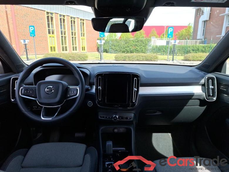 VOLVO XC40 1.5 T4 PHEV PLUS DARK DESIGN DCT #5
