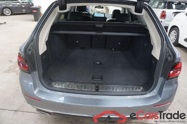 BMW 5-Serie Touring ´16 Baureihe 5 Touring 520 d xDrive Luxury Line 2.0 140KW AT8 E6d #5