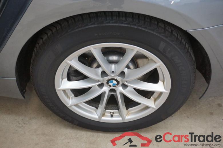 BMW 5-Serie Touring ´16 Baureihe 5 Touring 520 d xDrive Luxury Line 2.0 140KW AT8 E6d #6
