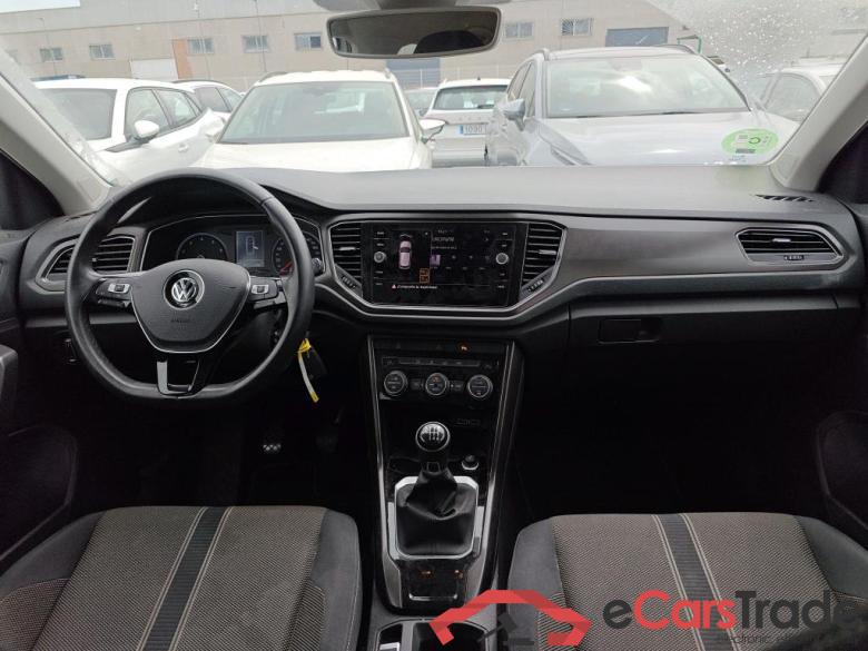 Volkswagen Advance 1.0 TSI 85kW (115CV) VOLKSWAGEN T-Roc / 2017 / 5P / todoterreno Advance 1.0 TSI 85kW (115CV) #3