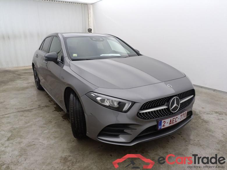 Mercedes-Benz A-Klasse A 250 e Business Solution 5d #2