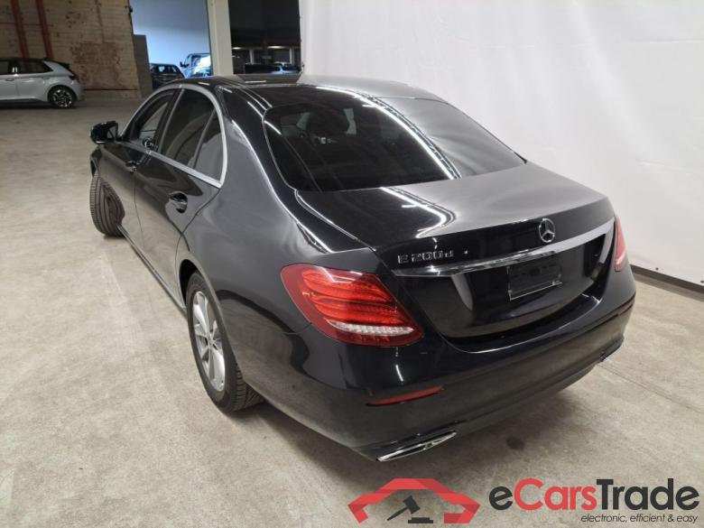 Mercedes-Benz E-Klasse Berline E 200 d Business Solution 4d #3