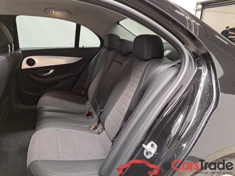 Mercedes-Benz E-Klasse Berline E 200 d Business Solution 4d #6
