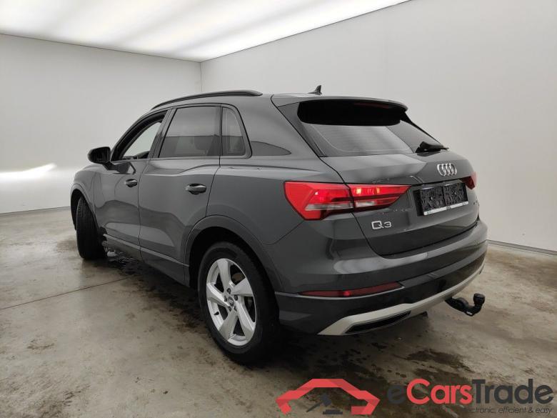 Audi Q3 35 TFSI S tronic Advanced 5d #4