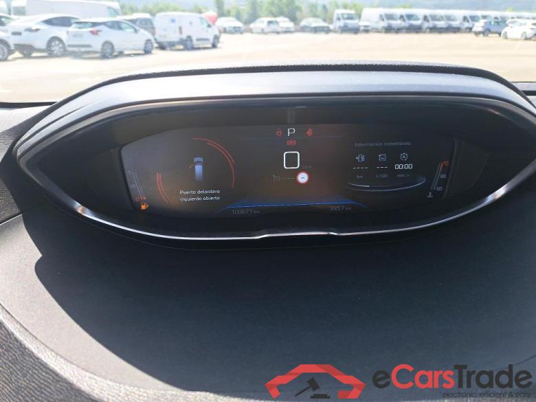 Peugeot Allure 1.2L PureTech 96kW (130CV) EAT8 5008 Allure 1.2 PureTech 130CV 7 Plazas E6d #4