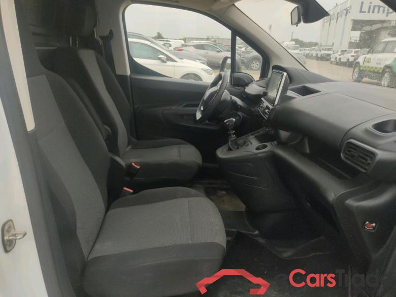 Peugeot Premium Standard 600kg BlueHDi 73kW (AC) PEUGEOT Partner / 2018 / 4P / furgón derivado de turismo Premium Standard 600kg BlueHDi 73kW (AC) #6