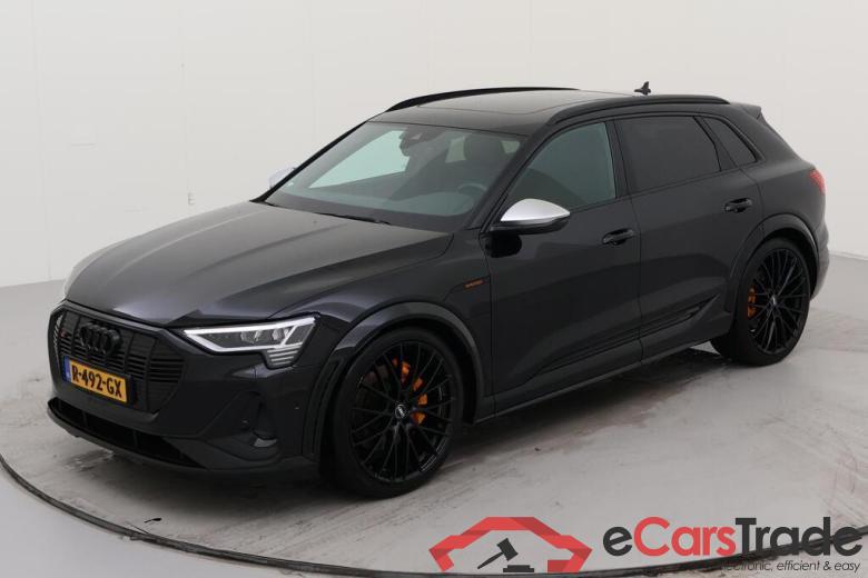 AUDI e-tron  #1