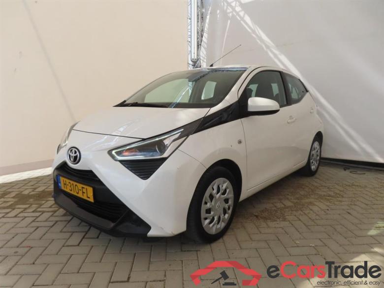TOYOTA Aygo 1.0 VVT-i x-play #1