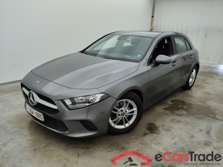 Mercedes-Benz A-Klasse A 180 d Business Solution Aut. 5d #3