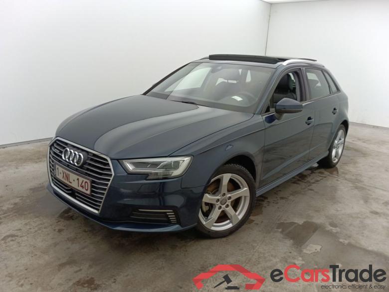 Audi A3 Sportback 40 e-tron S tronic Sport 5d #1