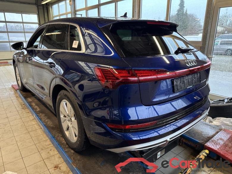 Audi 55 quattro S line E-tron #3